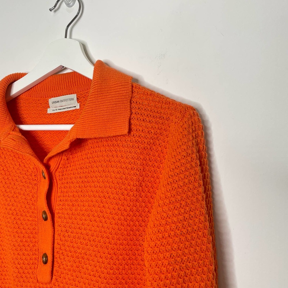 URBAN OUTFITTERS | Textured Polo Sweater | XS - Picture 4 of 6